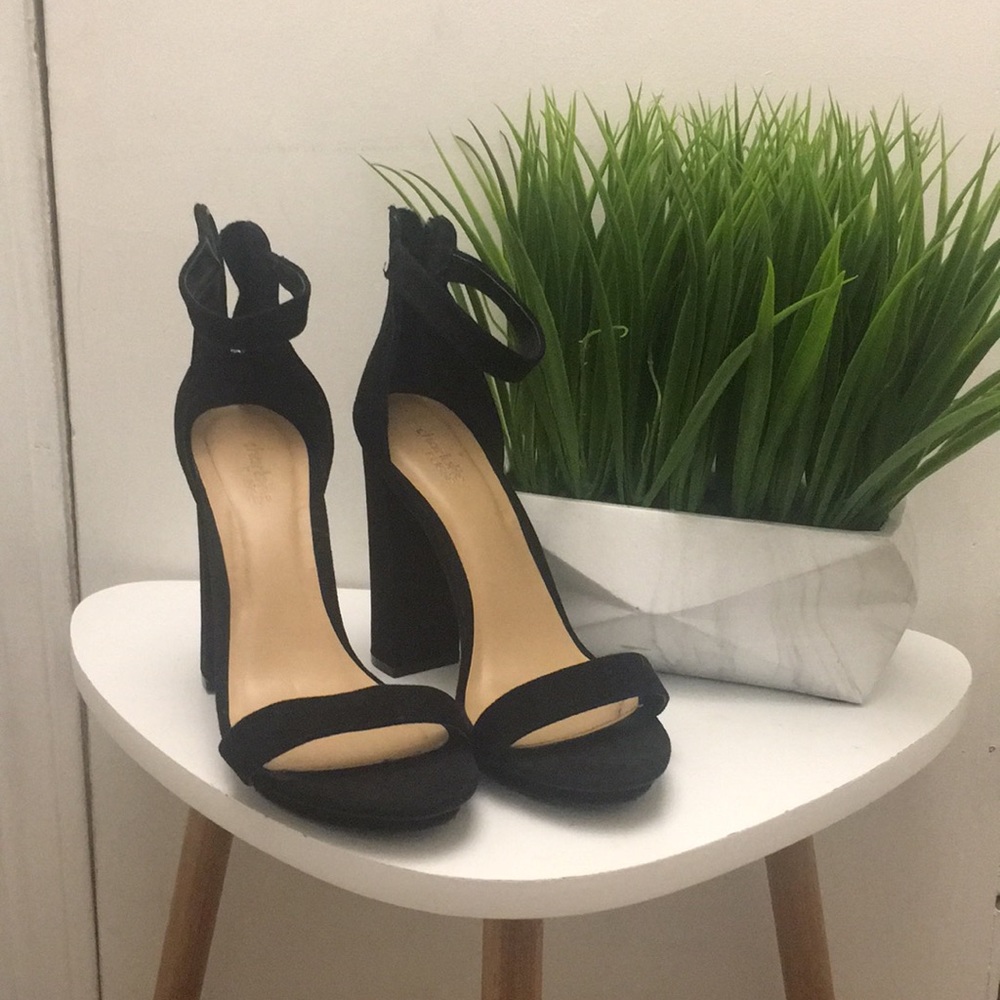 Black Charlotte Russe Heels